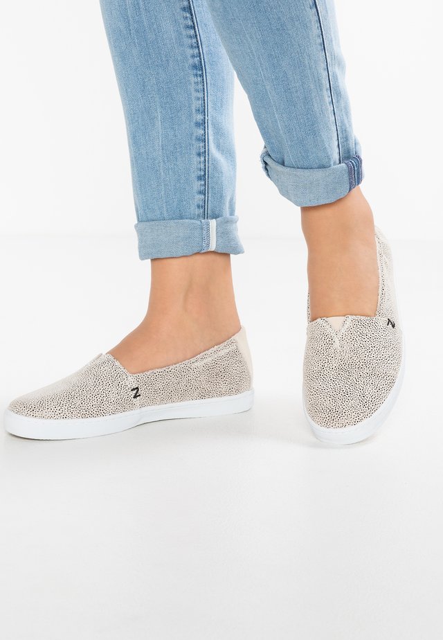 FUJI - Loafers - vista/white