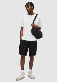 AllSaints HANBURY SHORT - Shorts - black