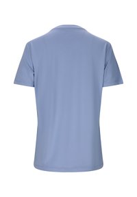 Ljusblå kortärmad t-shirt, slät tyg, rund halsringning och rak nederkant. Inga tryck eller mönster finns. Bakvy.