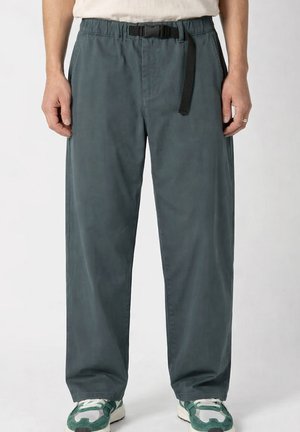 Kaotiko FOCUS ON THE GOOD - Housut - teal