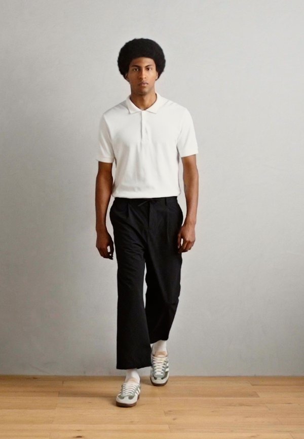 PLEATED RELAXED STRAIGHT - Trousers2