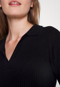 Marks & Spencer Sweter