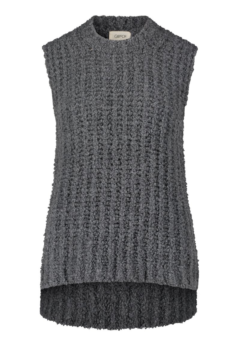 Bezrukávový šedý svetr s texturovaným, žebrovaným designem. Má vysoký výstřih a delší zadní lem. Vyroben z měkké, silné tkaniny.