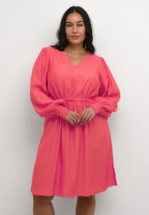 KAFFE CURVE KCDANIA DRESS - Nappali ruha - cayenne