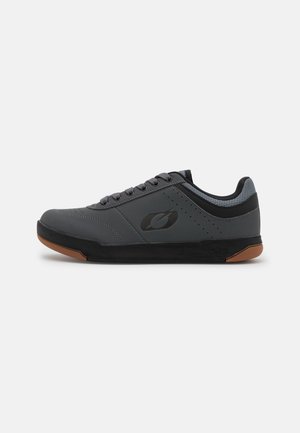 FLAT SHOE - Cycling shoes - gray/black