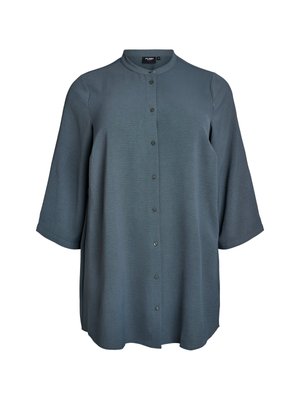 Mørk teal skjorte med mandarin krave, trekvartærmer, tekstureret stof og en afslappet pasform. Glat overflade med subtile striber.