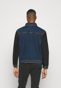 Night Addict NAMANE - Casaco de ganga - mid blue denim