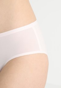 Chantelle Slip - zart rosé