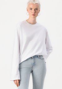 Weekday DANYA BOXY - Topper langermet - white light