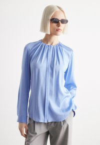 BOSS - BANORAH - Blusa - bright blue Imagen en miniatura 1