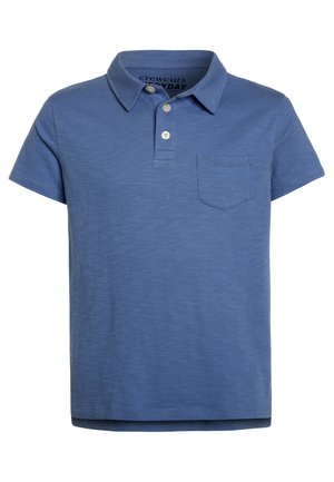 Blaues Baumwoll-Polohemd mit Kragen, kurzen Ärmeln, Knopfleiste mit drei Knöpfen und einer Brusttasche. Der Stoff hat eine glatte Textur.