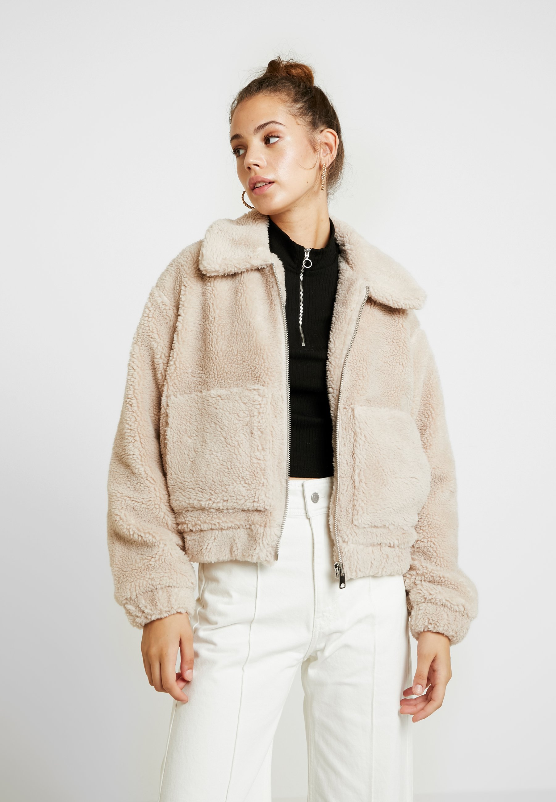 BDG Urban Outfitters CREAM CROPPED TEDDY Jas creamcrème BDG Urban Outfitters CREAM CROPPED TEDDY Jas creamcrème