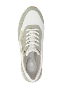 Scarpa da ginnastica bianca e verde chiaro con tomaia testurizzata, chiusura frontale con lacci e zip laterale. Dotata di soletta imbottita e suola in gomma.