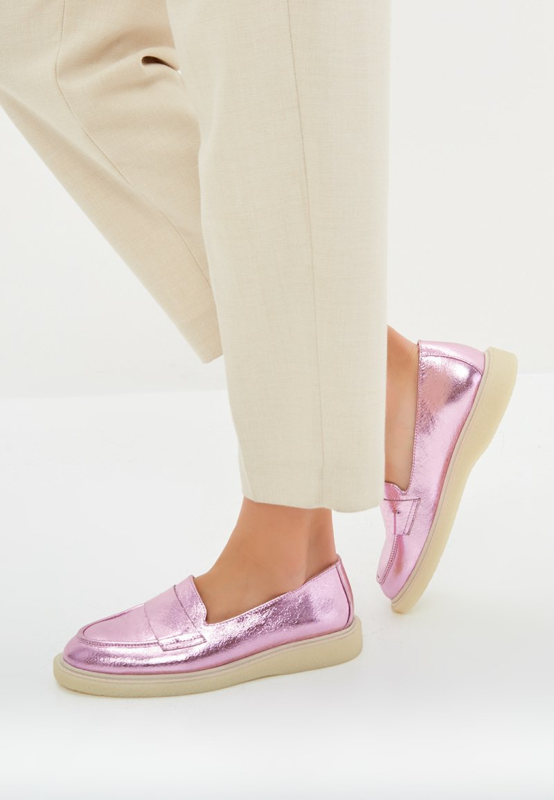 Cesare Gaspari - METALLIC  - Mocasines - pink, Ampliar