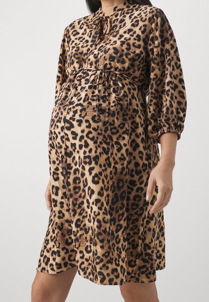 ONLY MATERNITY Vestido informal - sand