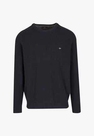 Granatowy sweter z dzianiny o okrągłym dekolcie, prążkowanej teksturze, długich rękawach i małym logo drzewa na piersi.