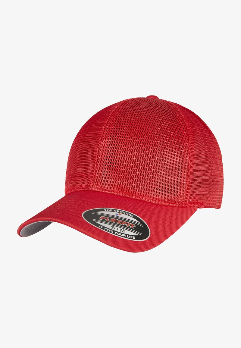 Rød mesh-kasket med en struktureret design, buet skygge og et logo-patch på forsiden. Materialet har en åndbar mesh-textur.