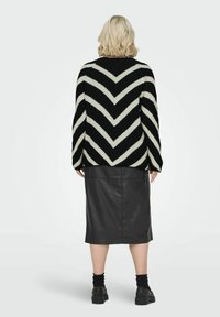 ONLY Carmakoma CARELIZA - Jersey de punto - black