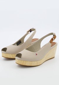 Tommy Hilfiger Sandali con plateau - light green