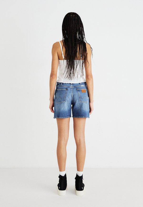 COWBOY - Denim shorts - moonlite haze2
