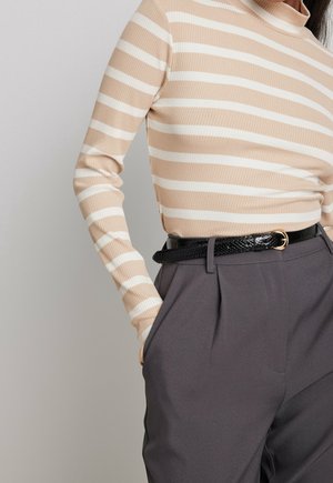 Long sleeved top - multi-coloured