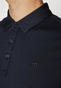 TravisMathew THE HEATER - Pólóing - black