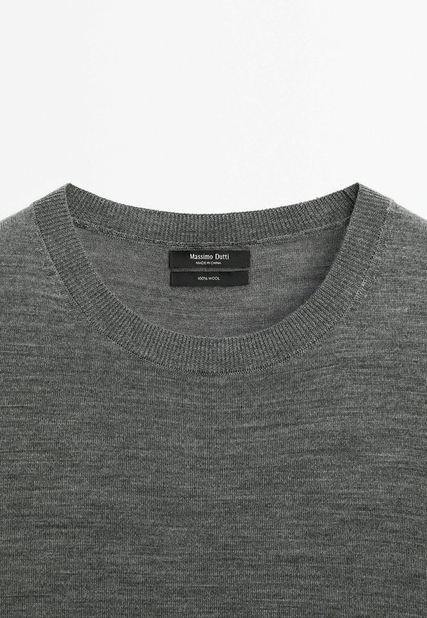 KNITTED  ROUND NECK  - Jumper2