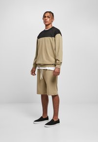 Urban Classics Felpa - khaki