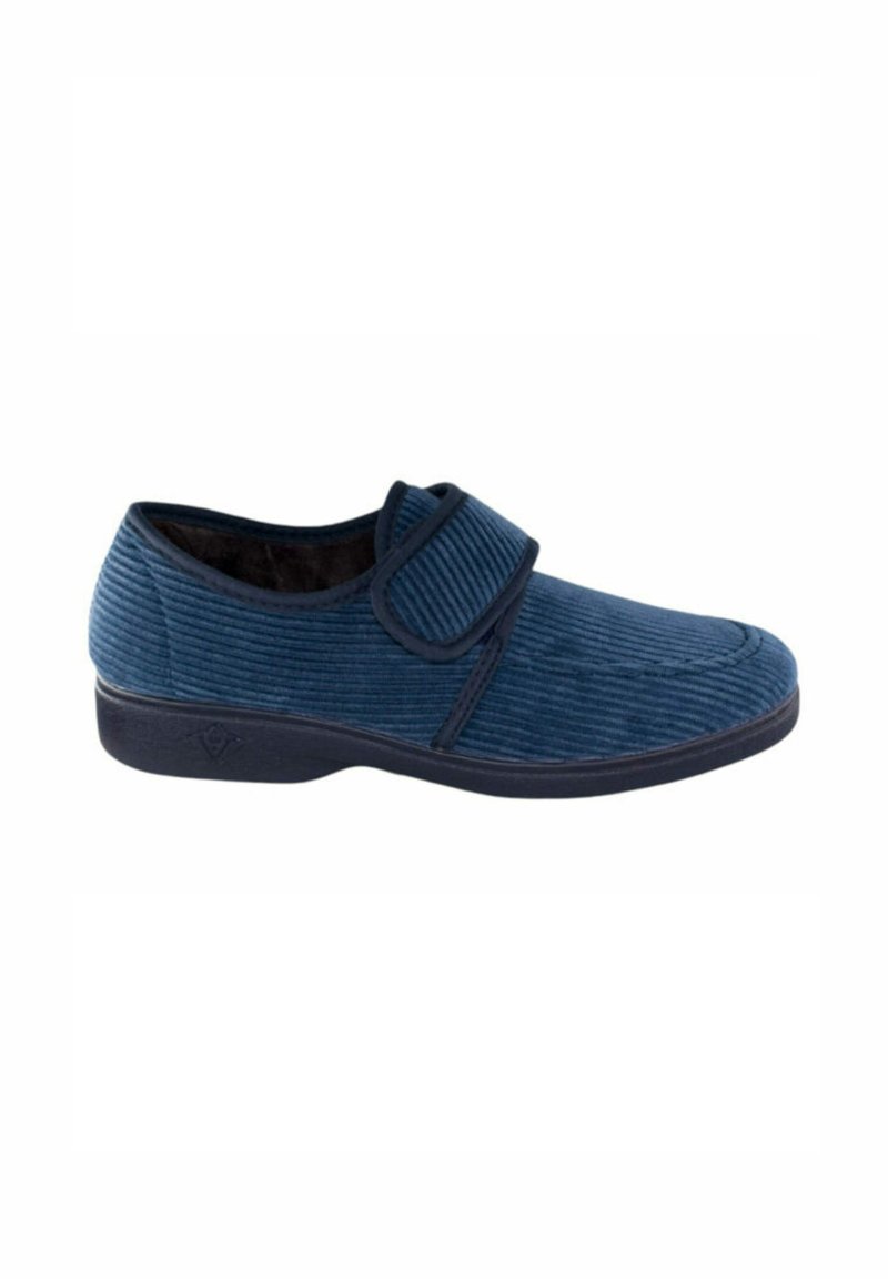 Zapato azul de pana tipo slip-on con una correa de velcro, puntera redonda, superficie texturizada y plantilla acolchada para mayor comodidad.