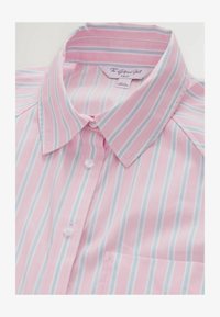 Unselected, blue pink pastel stripe
