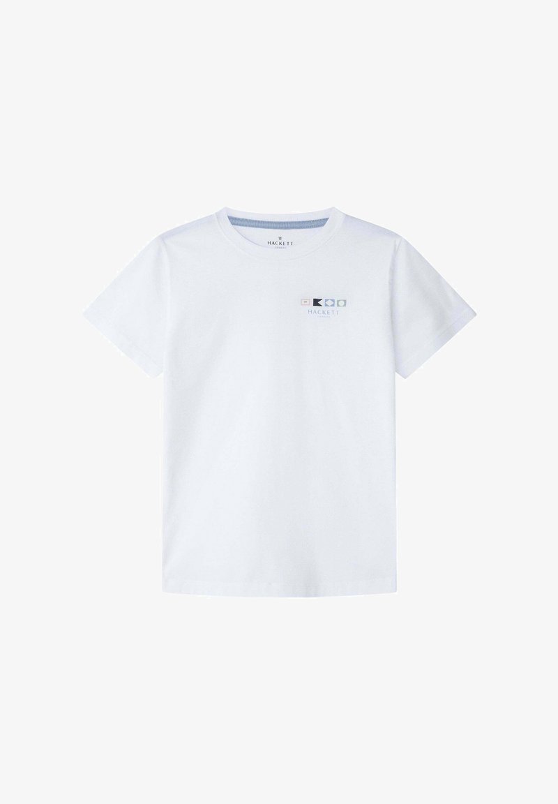 Camiseta de algodón blanca con un escote redondo, mangas cortas y un pequeño logo rectangular multicolor en el lado izquierdo del pecho.