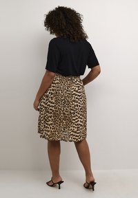 Kaffe Curve AMI - Trapecinis sijonas - classic leopard