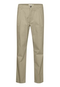 Unselected, laurel oak