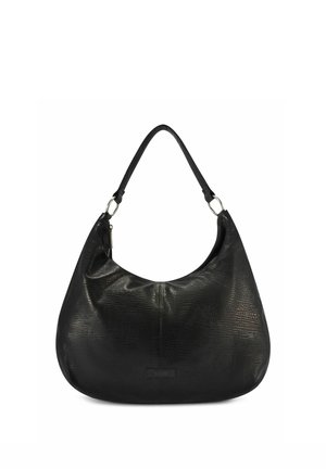 Czarna torebka hobo ze strukturalnej skóry, z pojedynczym paskiem na ramię przymocowanym metalowymi pierścieniami oraz zamkiem błyskawicznym na górze.