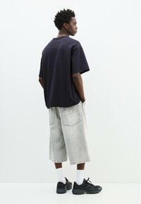 PULL&BEAR SHORT SLEEVE TEXTURED WEAVE - Základné tričko - dark blue
