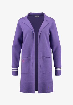 Cardigan violet au style blazer, à manches longues, avec deux poches avant et des accents rayés au niveau des poignets. Tissu texturé avec une coupe décontractée.