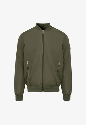 Chaqueta bomber verde oliva con cuello alzado, cierre frontal con cremallera y dos bolsillos laterales, con puños y dobladillo acanalados. Textura suave.