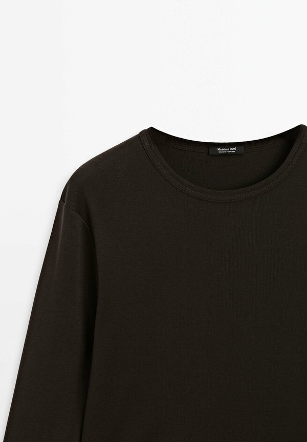 WITH ROUNDED HEM - Long sleeved top2