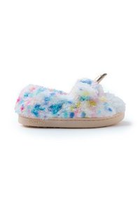Pantofole pelose con un motivo arcobaleno pastello, dotate di una parte superiore in peluche, una fodera morbida e una suola di colore chiaro. Accentatura dorata sulla punta.