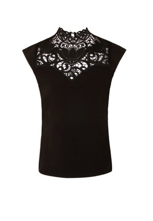 Haut sans manches noir avec un col en dentelle haute présentant des motifs floraux complexes et des bords en festons. Tissu lisse avec une légère élasticité.