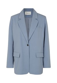 Blazer bleu clair en tissu lisse, avec un revers cranté, une fermeture à un bouton, deux poches avant et une poche poitrine.