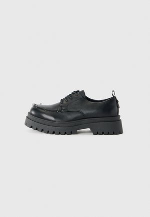 Derbies - black