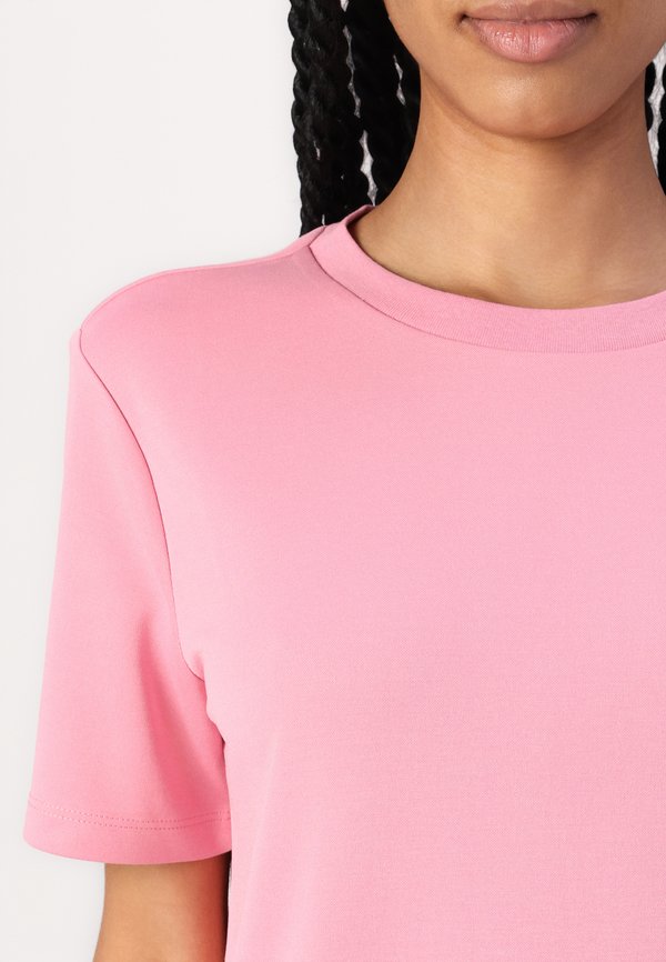 MODERN FLUENT - Basic T-shirt3