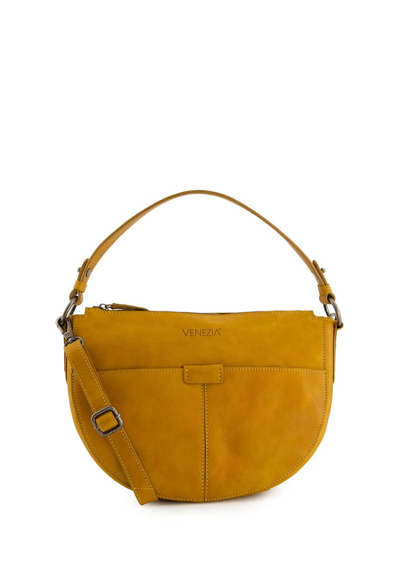 Gelbe Ledertasche für die Schulter mit geschwungener Form, verstellbarem Tragegurt und auffälligen Nähte. Verfügt über eine Fronttasche und ein Logo.