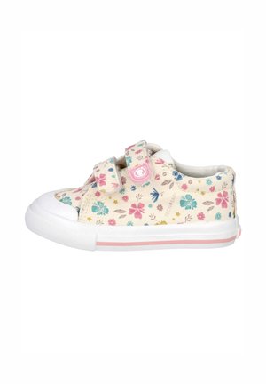 Zapatillas con estampado floral, con parte superior de lienzo crema, acentos en rosa y azul, correas de velcro y suela de goma blanca.