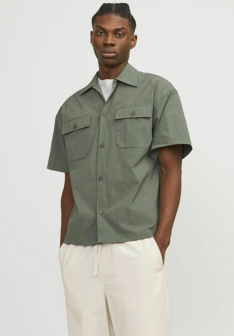 Jack & Jones RELAXED FIT - Hemd - agave green