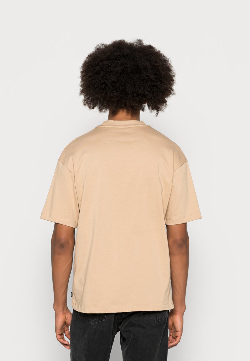 Herren T-Shirts basic | Jack & Jones PREMIUM JPRBLAKAM CLEAN TEE CREW NECK T-Shirt basic curds whey/beige - VN69462 Herren T-Shirts basic | Jack & Jones PREMIUM JPRBLAKAM CLEAN TEE CREW NECK T-Shirt basic curds whey/beige - VN69462