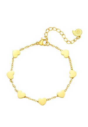 Goldene Gliederarmband mit sieben herzförmigen Anhängern und einem kleinen Spiralanhänger am verstellbaren Verschluss.