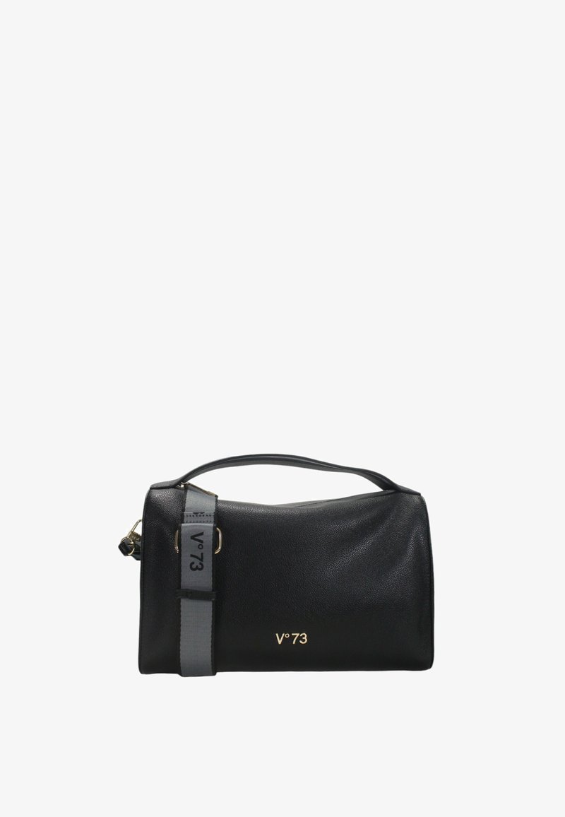 Zwarte leren handtas met een gladde textuur, met een handvat aan de bovenkant en een afneembare grijze strap met de opdruk "V°73." Gouden logo-accenten aan de voorkant.