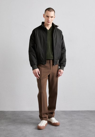 NN.07 DAWSON - Bomberjacke - dark army